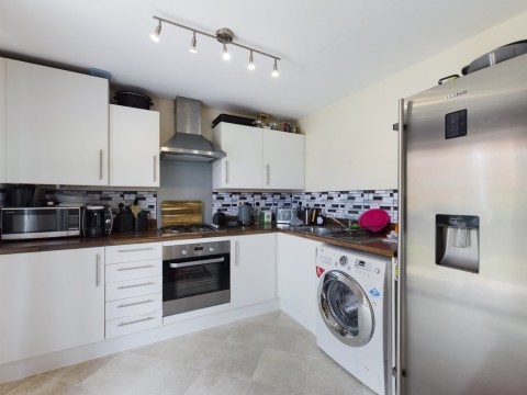 View Full Details for Diamond Jubilee Close, Gloucester